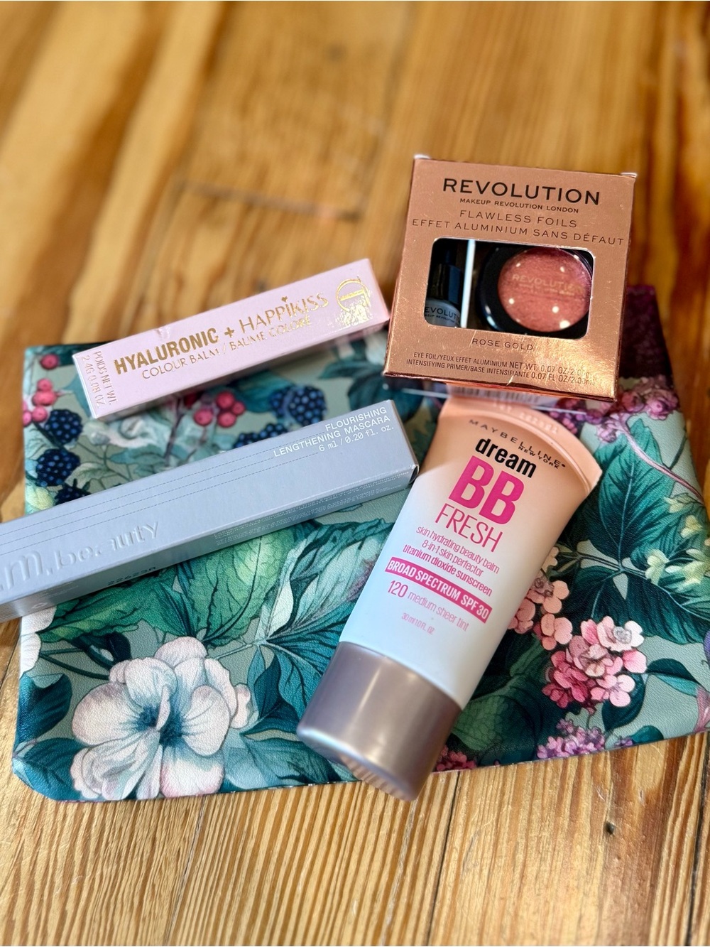 Essentials: Lippie, Mascara, Eyeshadow & BB Cream, Charlotte Tilbury, REM Beauty